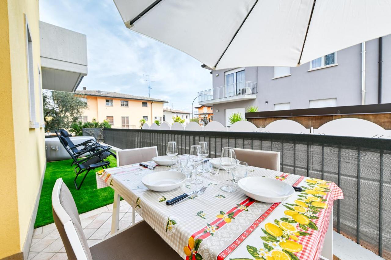 Pearl House - Sirmione Holiday - Jacuzzi Privata Exterior foto